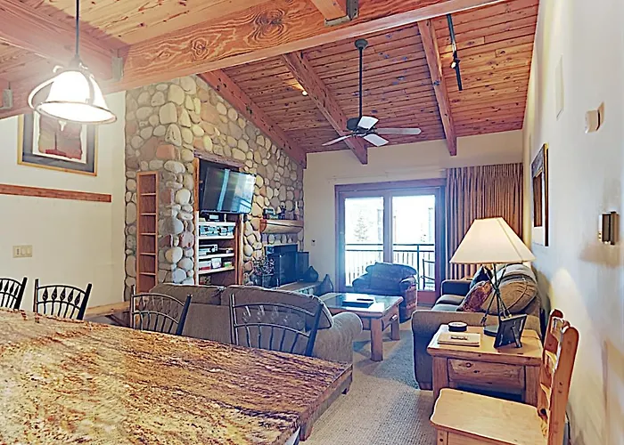 Timberline Condominiums 1 Bedroom Plus Loft Deluxe Unit C3B